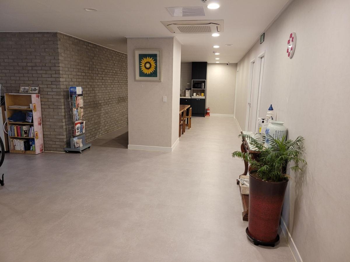 Lighthouse Guesthouse Mokpo Ngoại thất bức ảnh
